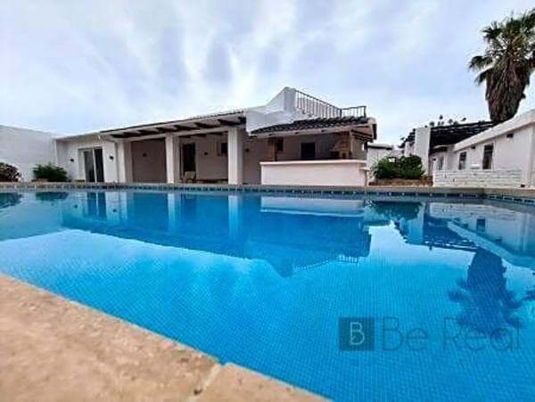 Chalet independiente en venta en Calle Agata, Benalmádena photo 1