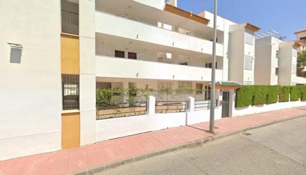 Piso en venta en Calle Muerdago, Benalmádena thumbnail 1