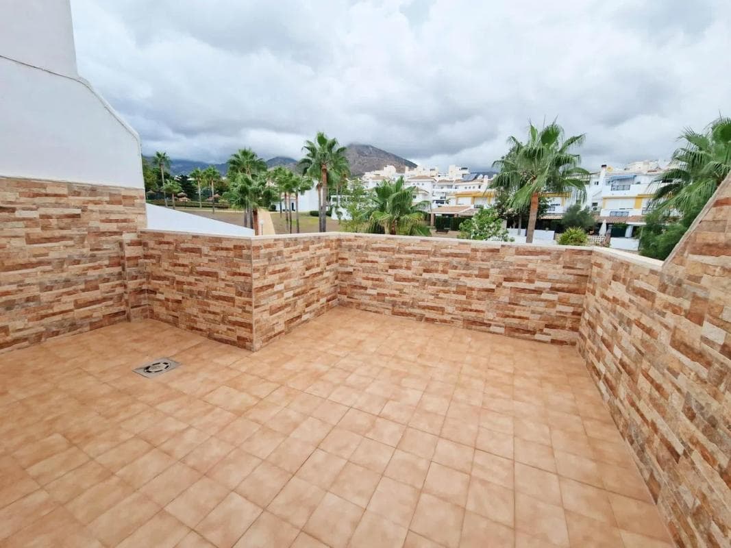 Sprzedaż niezależnego domku jednorodzinnego w Avenida del Indico, Benalmádena photo 4