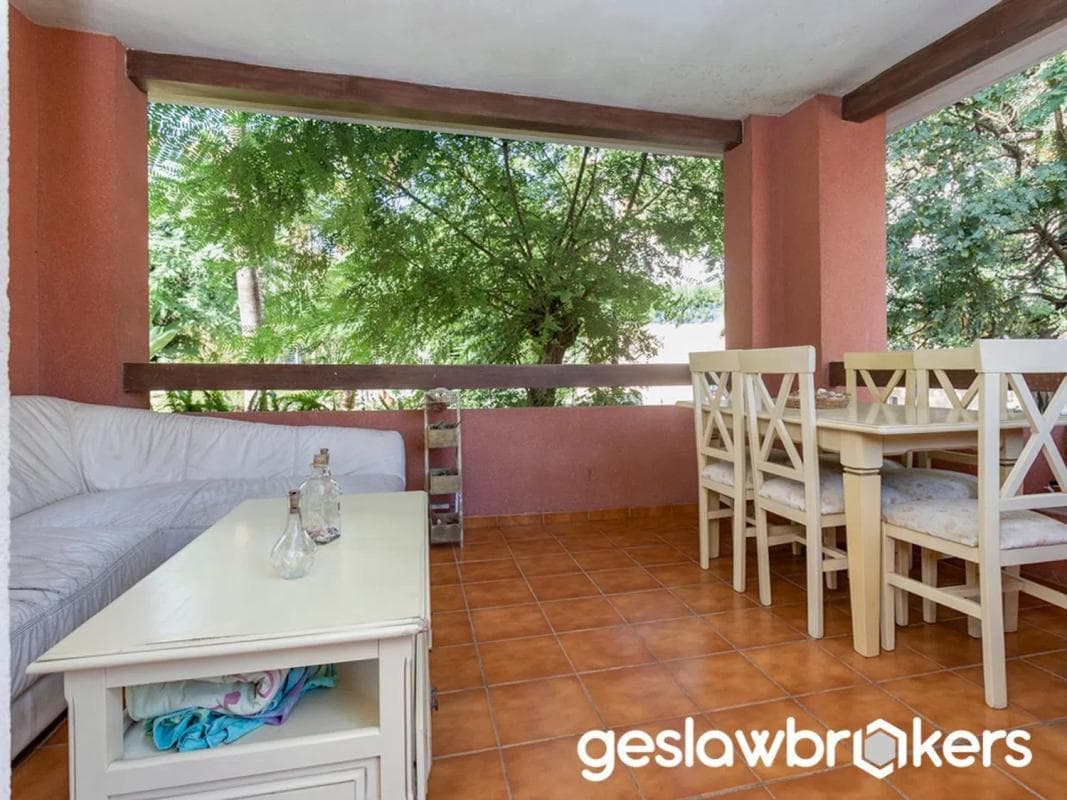 Sale of apartment in Avenida Estrella del Mar, Benalmádena
photo 2