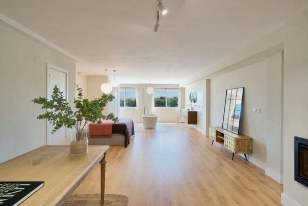 Chalet independiente en venta en Barrio Zona Centro Comercial Torrequebrada, Benalmádena thumbnail 2