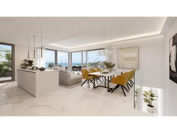 Piso en venta en Barrio Zona Centro Comercial Torrequebrada, Benalmádena photo 1