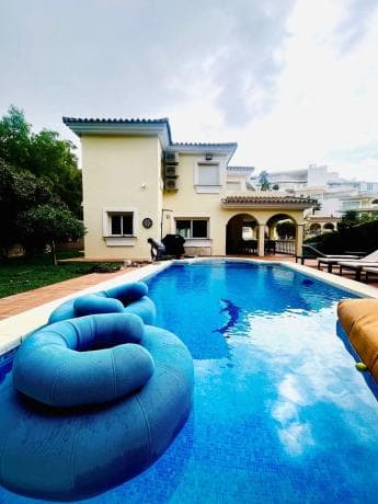Chalet independiente en venta en El Higuerón - Capellanía, Benalmádena photo 1
