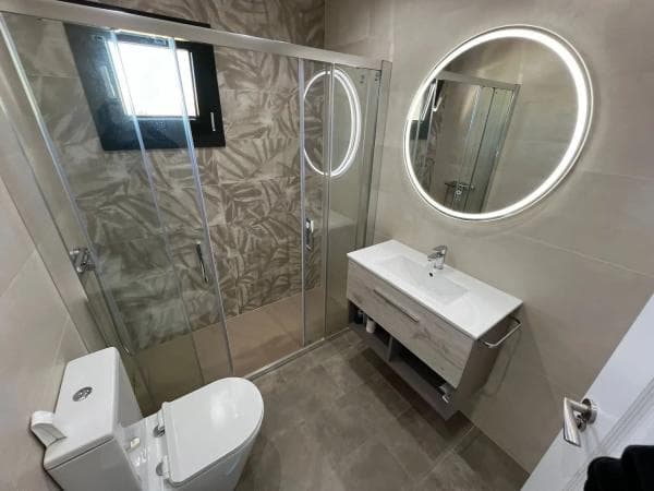 Chalet independiente en venta en Calle Madrid, Benalmádena thumbnail 2