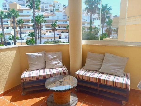 Piso en venta en Calle BABOR, Benalmádena photo 1