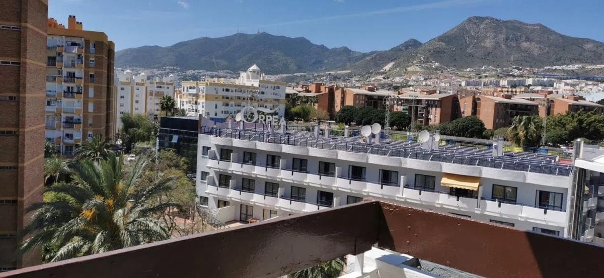 Venta de piso en Calle Piscis, Benalmádena
photo 2