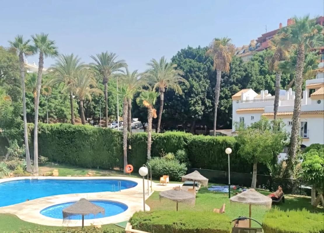 Venta de piso en Calle BABOR, Benalmádena
photo 2