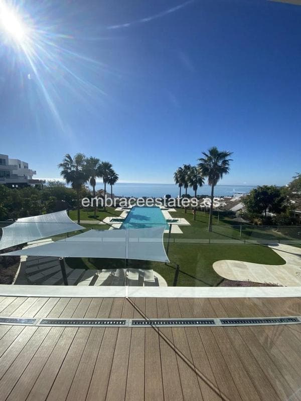 Sale of independent chalet in Calle Macadamia, Benalmádena
photo 2