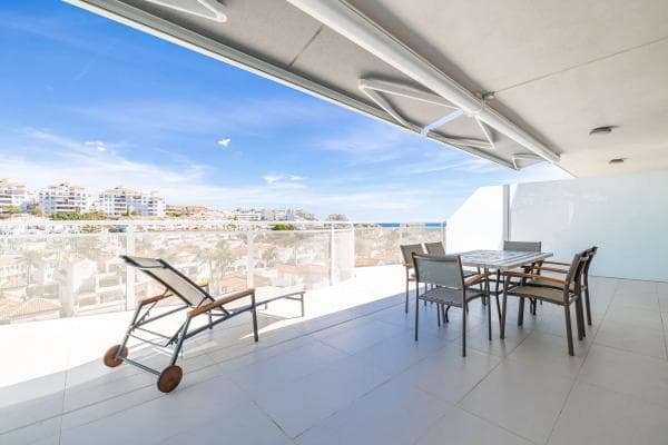 Piso en venta en Avenida Manuel Mena Palma, Benalmádena photo 1
