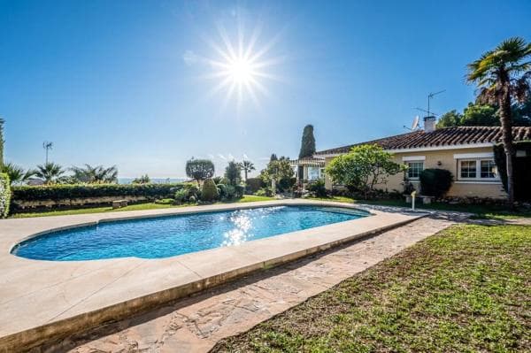 Chalet independiente en venta en El Higuerón - Capellanía, Benalmádena photo 1