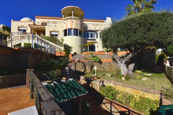 Chalet independiente en venta en Carretera Cádiz, Benalmádena photo 1