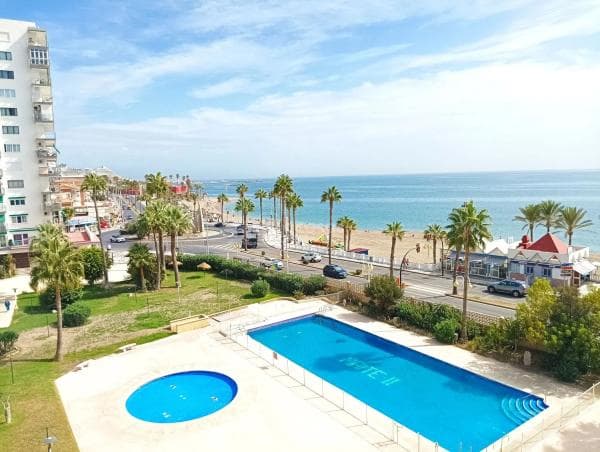 Piso en venta en Avenida Antonio Machado, Benalmádena photo 1