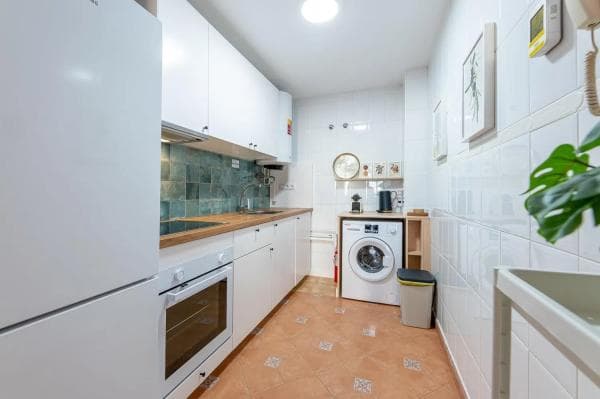 Piso en venta en Calle Almuñécar, Benalmádena thumbnail 2