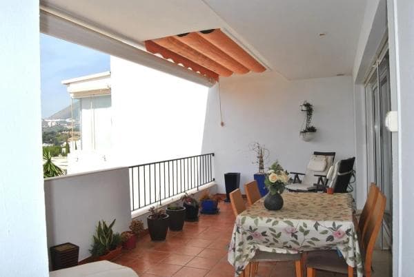 Piso en venta en Calle Camelia, Benalmádena thumbnail 1