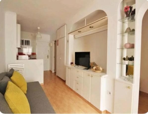 Estudio en venta en Avenida gamonal, Benalmádena photo 1