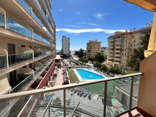 Piso en venta en Calle Los girasoles, 8, Benalmádena photo 1