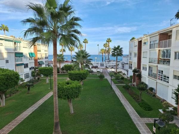 Piso en venta en Avenida Manuel Mena Palma, 3, Benalmádena photo 1