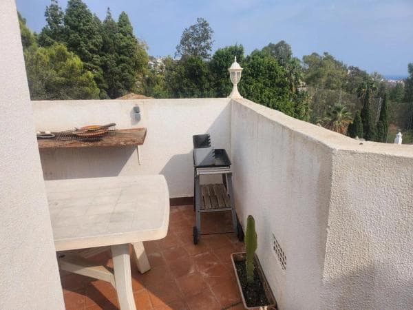 Piso en venta en Barrio Zona Centro Comercial Torrequebrada, Benalmádena thumbnail 2