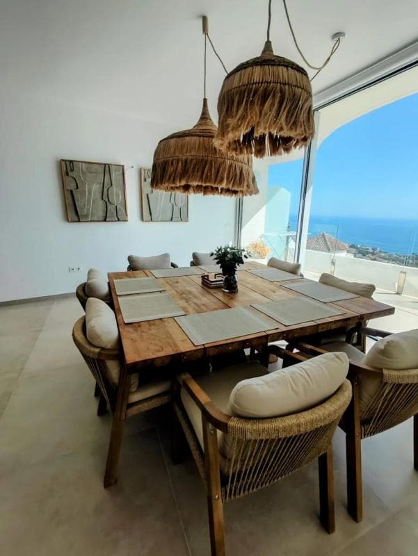 Sale of independent chalet in Calle Rododendro, Benalmádena
photo 5