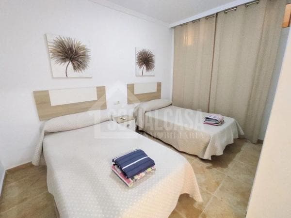 Piso en venta en Arroyo de la Miel, Benalmádena photo 1