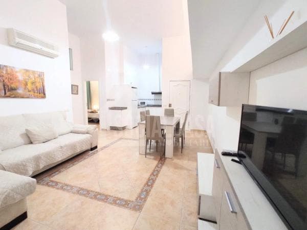 Piso en venta en Arroyo de la Miel, Benalmádena photo 1