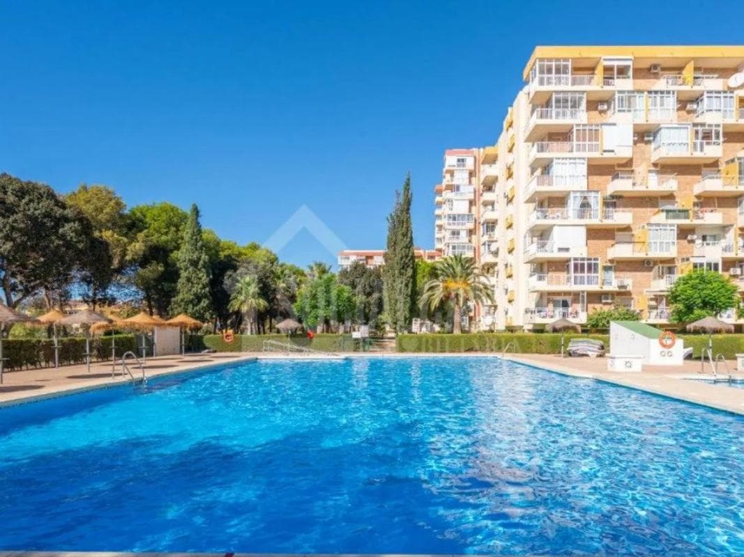 Venta de piso en Arroyo de la Miel, Benalmádena
photo 2
