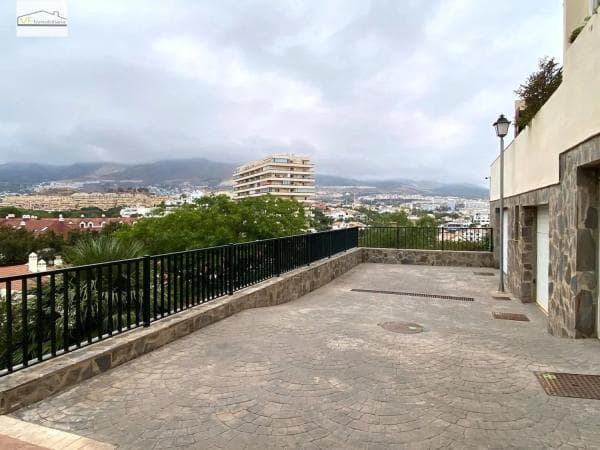 Chalet independiente en venta en Barrio Hacienda Torrequebrada, Benalmádena thumbnail 1