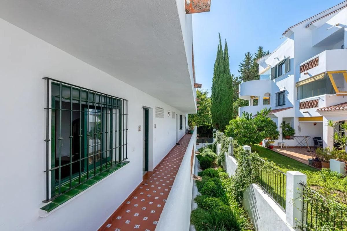 Venta de piso en Calle Jilguero, Benalmádena
photo 2