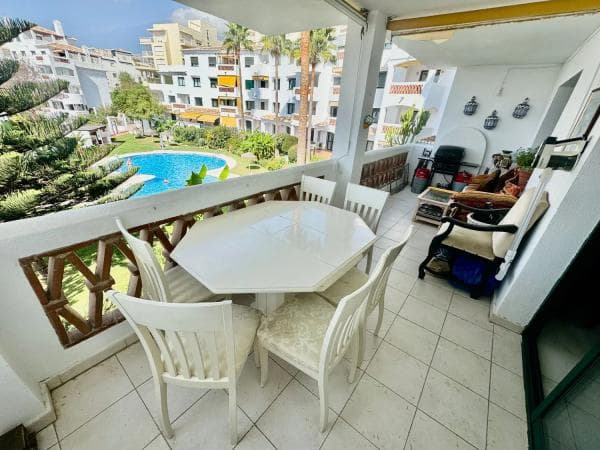 Piso en venta en Calle Ancla s/n, Benalmádena thumbnail 2