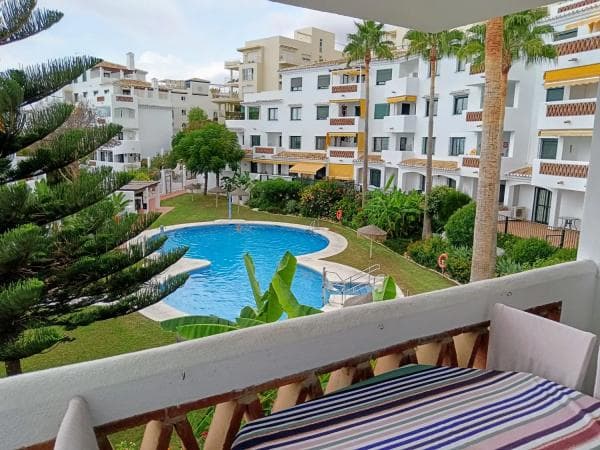 Piso en venta en Calle Quilla, Benalmádena photo 1