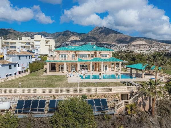 Chalet independiente en venta en El Higuerón - Capellanía, Benalmádena photo 1