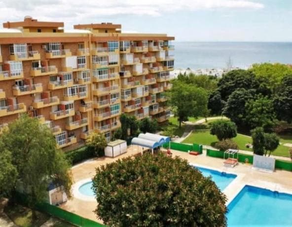 Piso en venta en Avenida gamonal s/n, Benalmádena photo 1