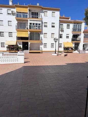 Piso en venta en Avenida de la Roca, 4, Benalmádena photo 1