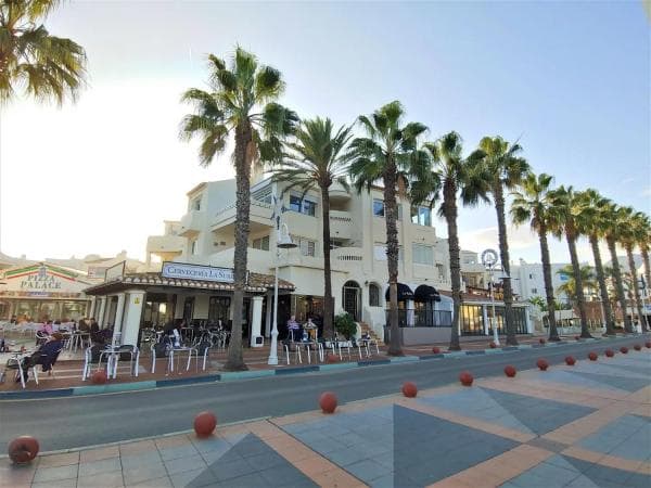 Piso en venta en Calle La Fragata, Benalmádena photo 1