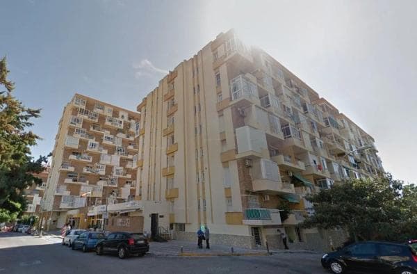 Piso en venta en Avenida gamonal, Benalmádena photo 1