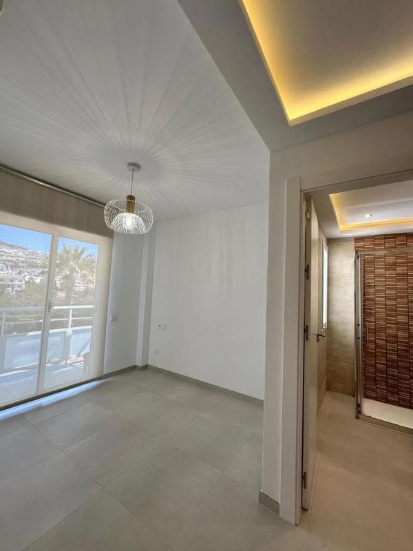 Venta de piso en Calle Bahía, Benalmádena
photo 2