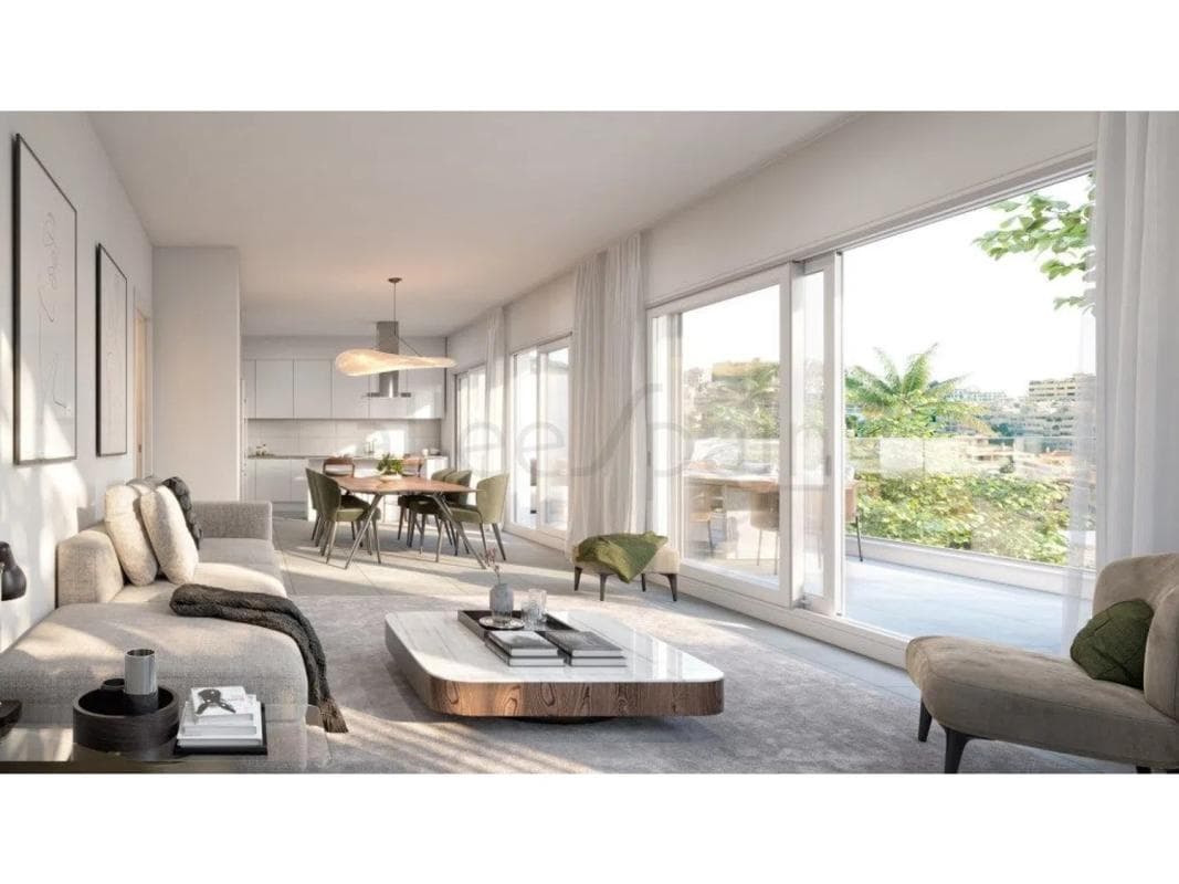 Venta de piso en Barrio Zona Centro Comercial Torrequebrada, Benalmádena
photo 2