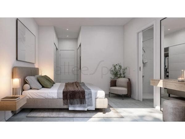 Piso en venta en Barrio Zona Centro Comercial Torrequebrada, Benalmádena thumbnail 2