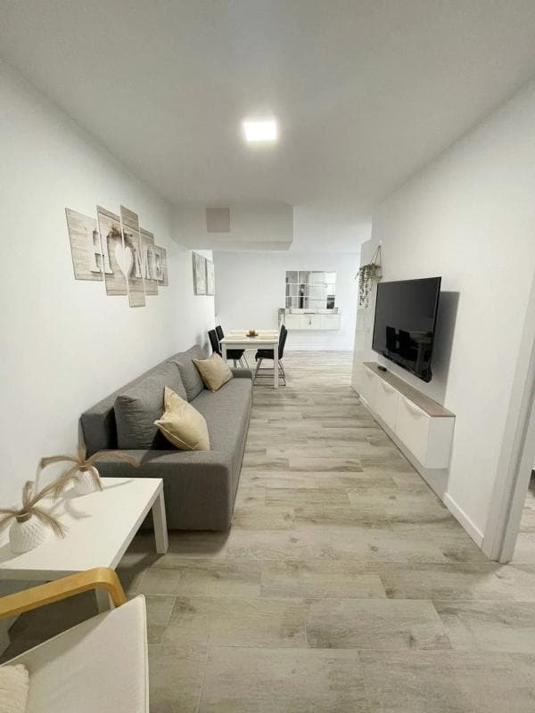Venta de piso en Avenida gamonal, Benalmádena
photo 3