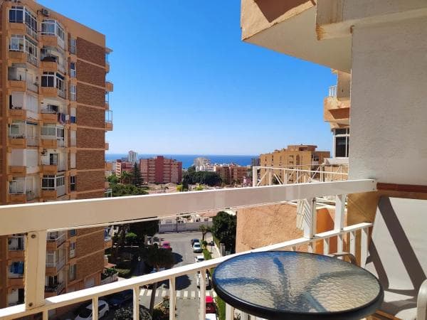 Piso en venta en Calle Luis Vives, Benalmádena photo 1