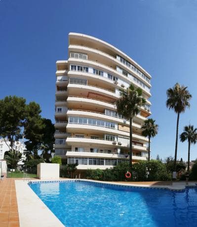 Piso en venta en Avenida Marysol, Benalmádena photo 1
