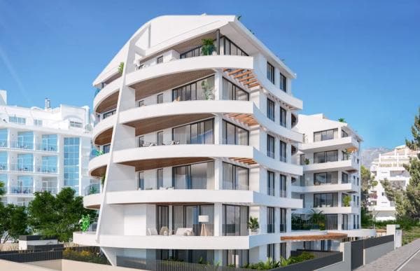 Piso en venta en Avenida del Mar, 20, Benalmádena thumbnail 2