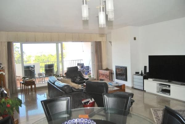 Piso en venta en Calle Camelia, 75, Benalmádena thumbnail 2
