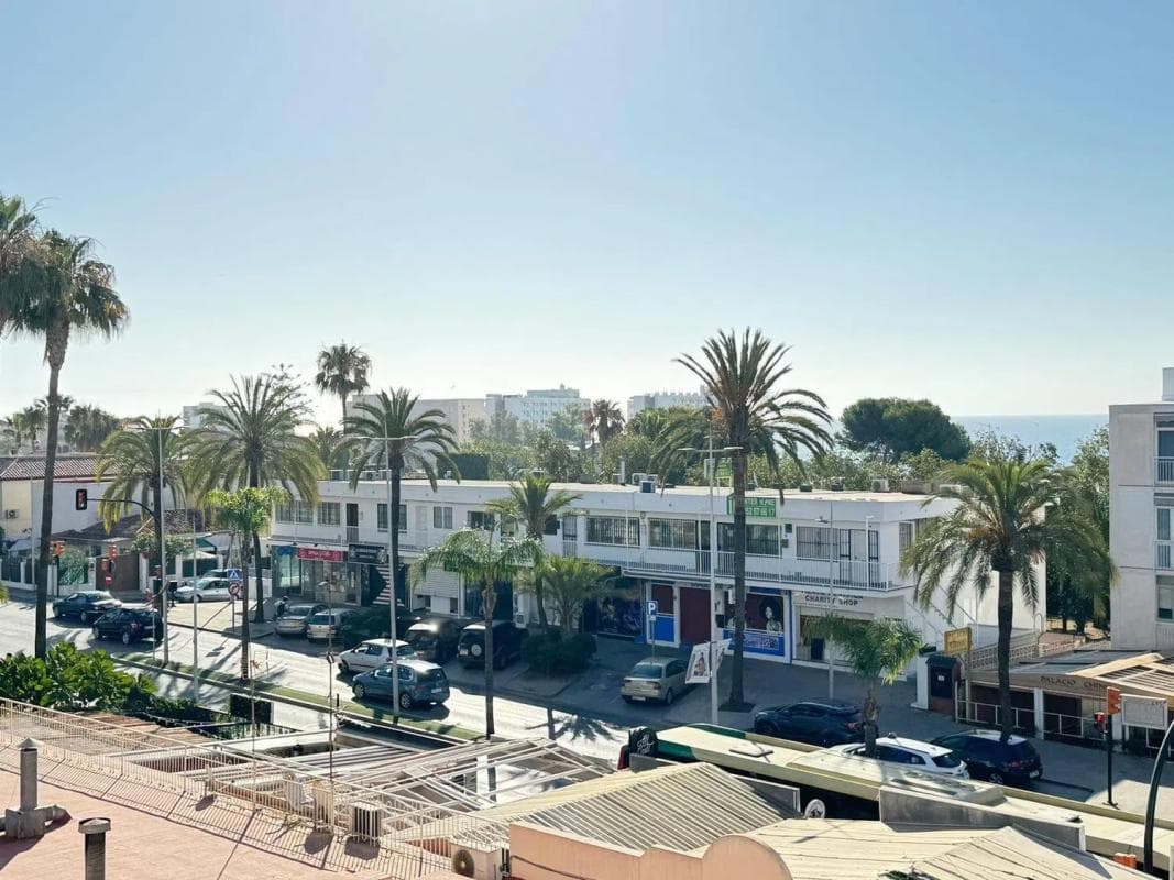 Venta de piso en Avenida Antonio Machado, Benalmádena
photo 2