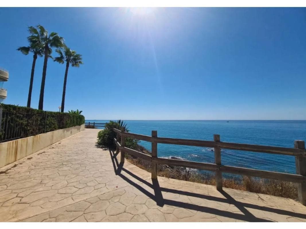 Venta de piso en Barrio Zona Centro Comercial Torrequebrada, Benalmádena
photo 2