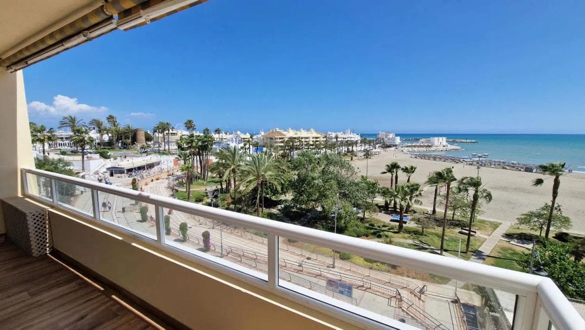 Sale of apartment in Barrio Zona Centro Comercial Torrequebrada, Benalmádena
photo 2