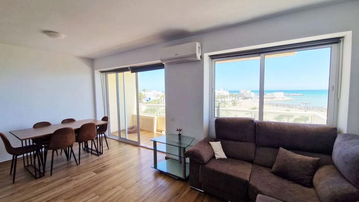 Sale of apartment in Barrio Zona Centro Comercial Torrequebrada, Benalmádena
photo 4