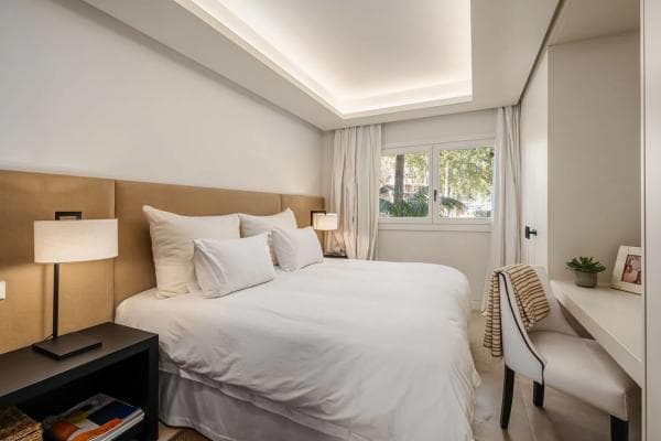 Piso en venta en Barrio Puente Romano, Marbella thumbnail 2