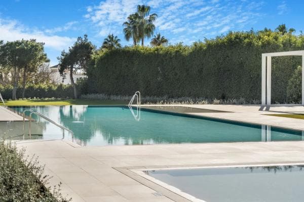 Chalet independiente en venta en Urbanizacion Villa Parra Palomeras, 66, Marbella thumbnail 2