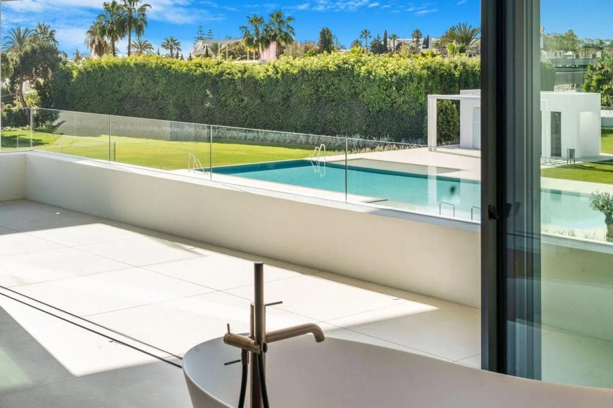 Venta de chalet independiente en Urbanizacion Villa Parra Palomeras, 66, Marbella
photo 4